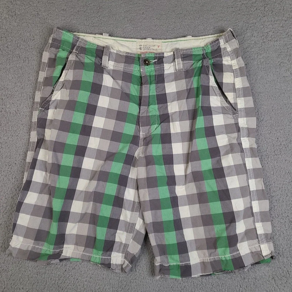 American Eagle‎ Outfitters Shorts Mens 39 Gray Green Check Longer Length